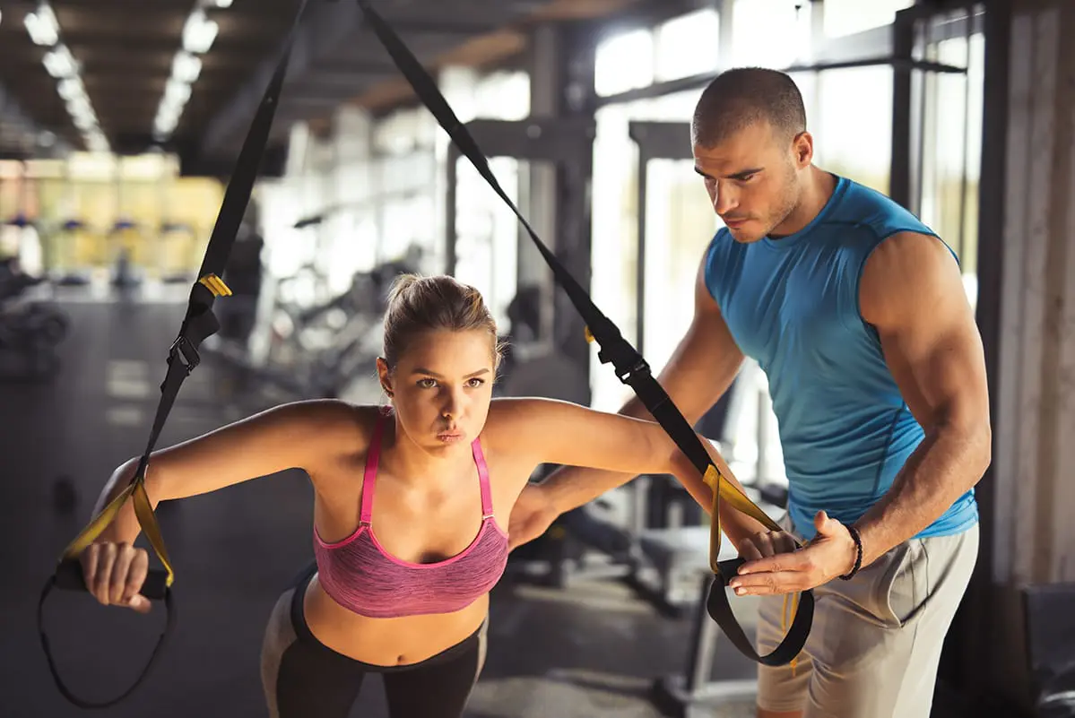 Near-infrared light therapy to attenuate strength loss after strenuous resistance exercise